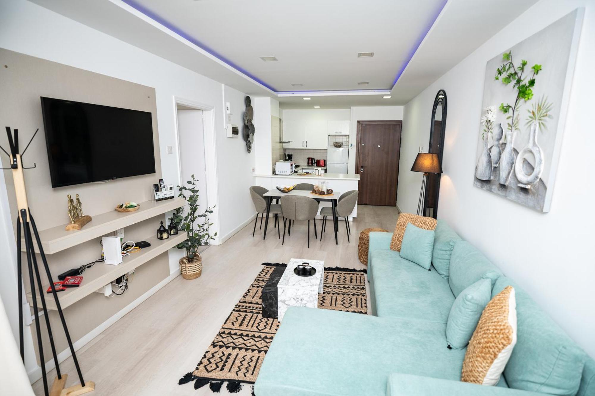 Lazuli Beach & Pool Apartment 501 Lárnaka Kültér fotó