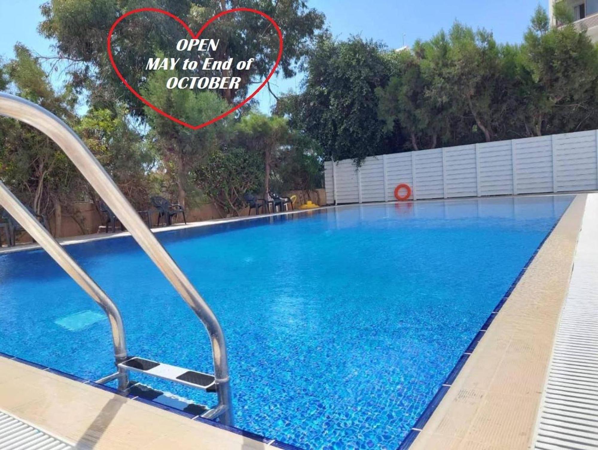 Lazuli Beach & Pool Apartment 501 Lárnaka Kültér fotó