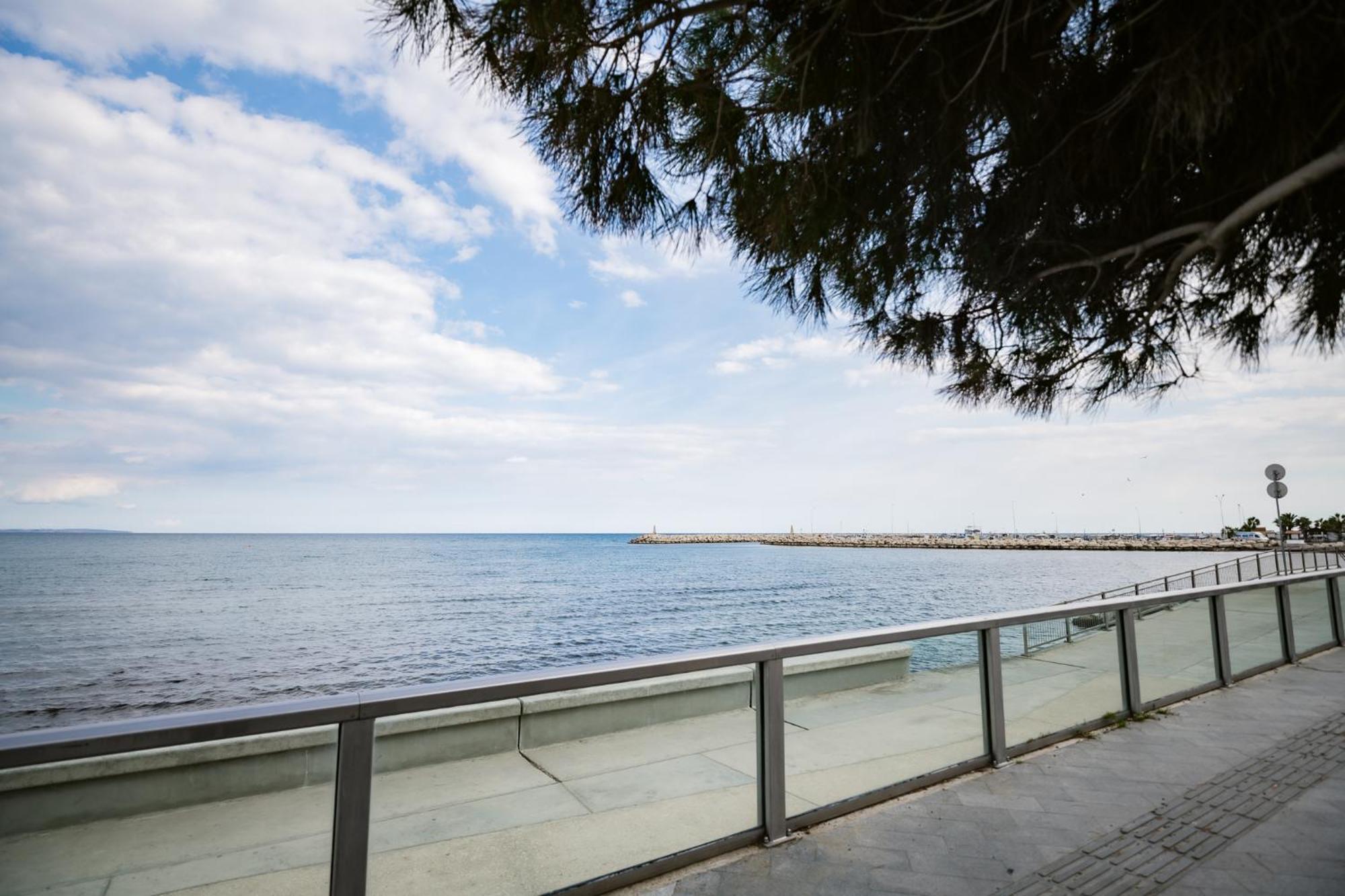 Lazuli Beach & Pool Apartment 501 Lárnaka Kültér fotó