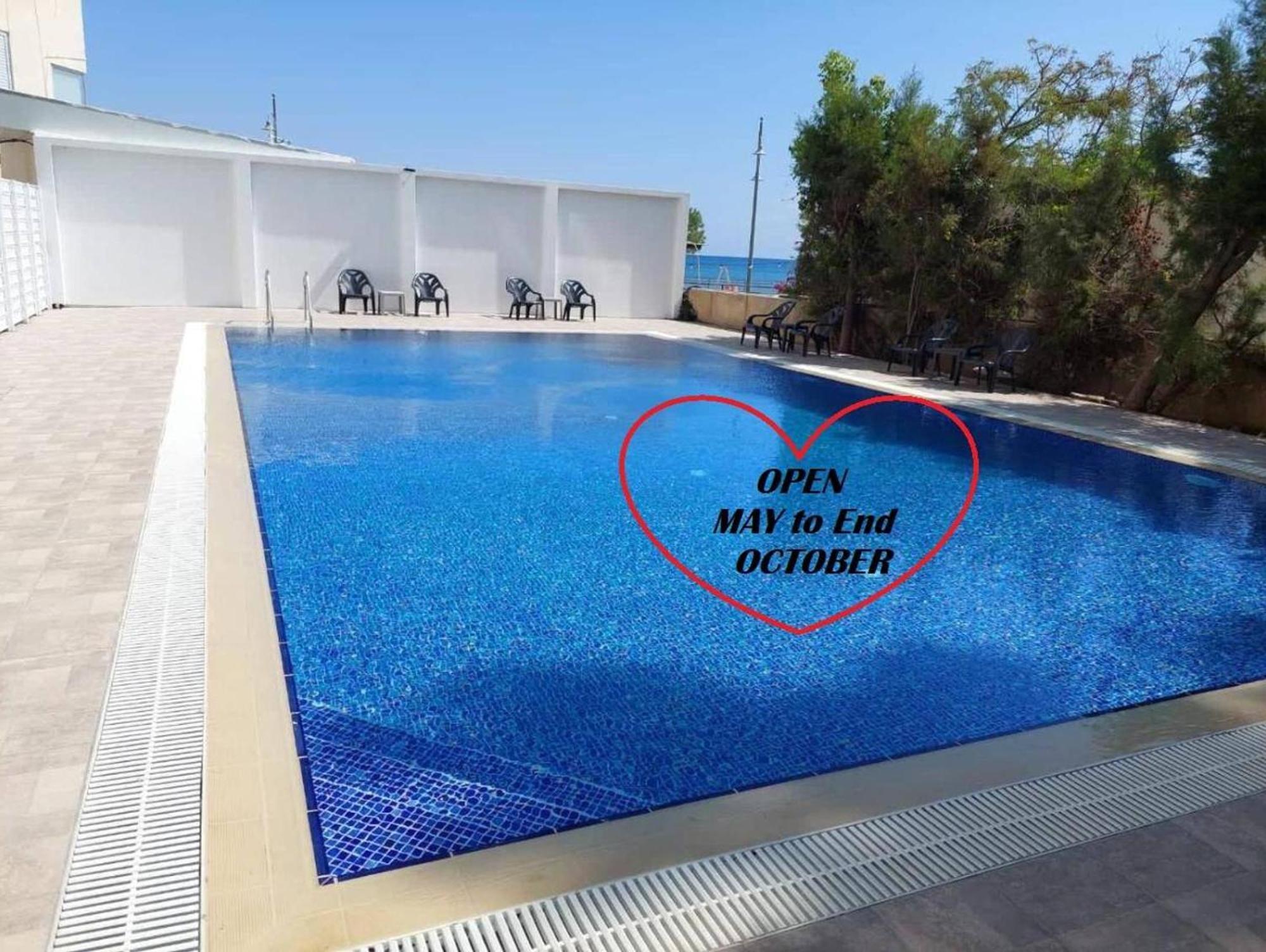 Lazuli Beach & Pool Apartment 501 Lárnaka Kültér fotó